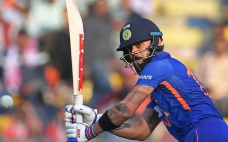 സച്ചിൻ തെൻഡുൽക്കറിന്റെ സെഞ്ചുറി  റെക്കോർഡിനൊപ്പമെത്തി വിരാട് കോഹ്ലി