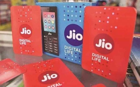 കോളുകളും മെസേജുകളും നിലച്ചു; ജിയോ സേവനങ്ങൾ തടസപ്പെട്ടതായി റിപ്പോർട്ട്