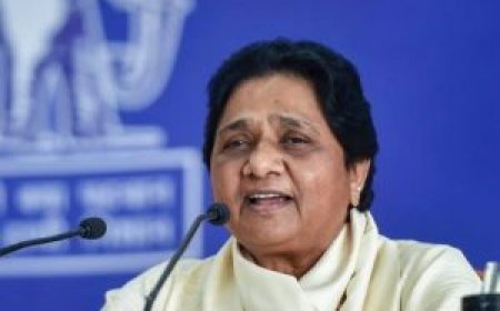 ലോക്സഭ തെരഞ്ഞെടുപ്പ് പോരാട്ടത്തിന് ഒരു വർഷം മാത്രമുള്ളപ്പോൾ ഉത്തർപ്രദേശിൽ മായാവതിയുടെ നിർണായക പ്രഖ്യാപനം