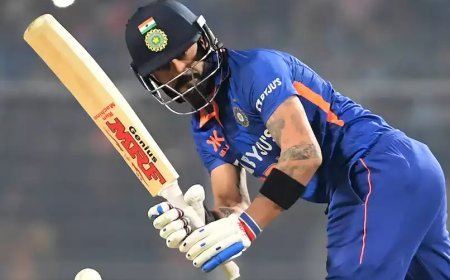 തിരുവനന്തപുരം ഏകദിനം; സെഞ്ചുറിയോടെ സച്ചിന്റെ റെക്കോർഡ് മറികടന്ന് കോഹ്ലി