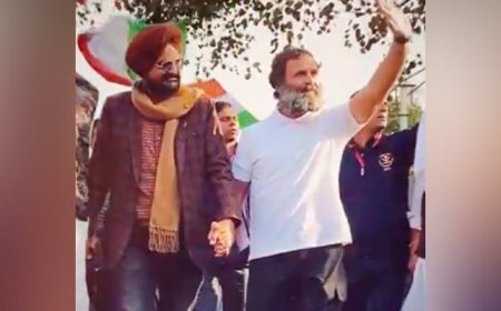 Sidhu Moose Wala's Father Joins Bharat Jodo Yatra In Punjab