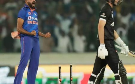 ന്യൂസിലൻഡിനെതിരായ ആദ്യ ഏകദിനത്തിൽ ഇന്ത്യക്ക് 12 റൺസ് ജയം