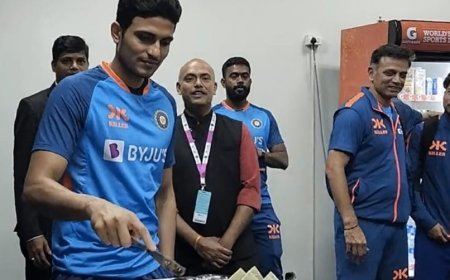 Shubman's 'Double Celebration' With Teammates After Special Knock