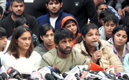 മേൽനോട്ട സമിതി രൂപീകരിക്കുന്നതിന് കൂടിയാലോചിക്കാതിരുന്നത് സങ്കടകരമെന്ന് പൂനിയയും മാലിക്കും