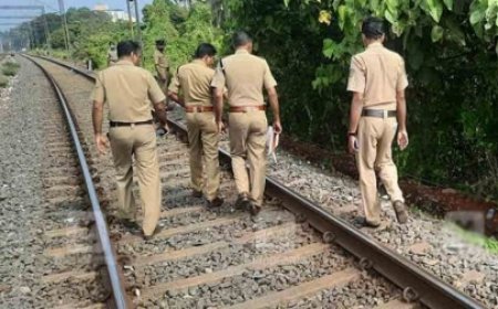 കോഴിക്കോട് പന്നിയങ്കരയിൽ ട്രെയിൻ തട്ടി രണ്ട്  മരണം