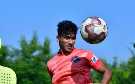 വീണ്ടും കരാർ ഒപ്പിട്ട് മുംബൈ സിറ്റി; ഹാർദിക് ഭട്ടിനെ റാഞ്ചി