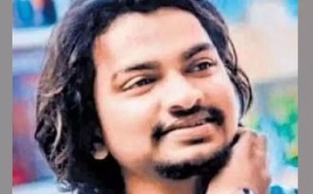 പാമ്പിനെ കഴുത്തിലിട്ട് സെൽഫി; യുവാവ് കടിയേറ്റ് മരിച്ചു 