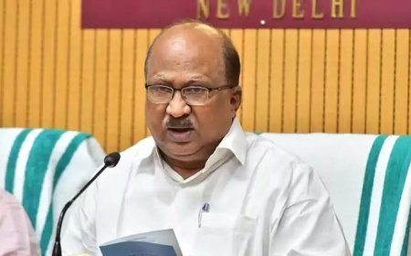 ശമ്പളം വേണ്ട പകരം ഓണറേറിയം മതി; സർക്കാരിന് കത്തയച്ച് കെ വി തോമസ്