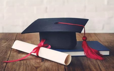 നാലുവർഷ ഡിഗ്രി കോഴ്സ്; യുജിസി വ്യവസ്ഥ അതേപടി കേരളത്തിൽ നടപ്പാക്കില്ലെന്ന് മന്ത്രി ആർ. ബിന്ദു