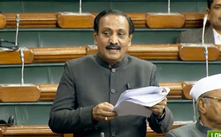 കേരളം വായു നികുതിയുടെ വക്കിൽ, കേന്ദ്രം രക്ഷിക്കണം; ഇല്ലെങ്കിൽ ജനത്തെ പിഴിയാൻ സാധ്യതയുണ്ടെന്ന് എം.കെ രാഘവൻ