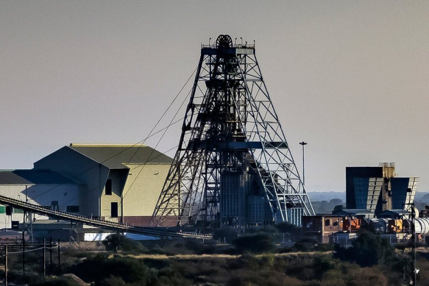 Elevator plummets at a platinum mine in South Africa, killing 11 workers and injuring 75