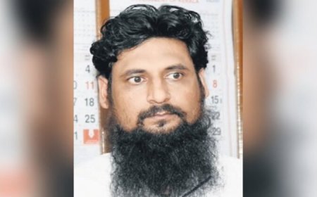 Kerala Police arrest Abdul Roshan, a supplier of SIM cards to cyber criminals, seize 40,000 cards