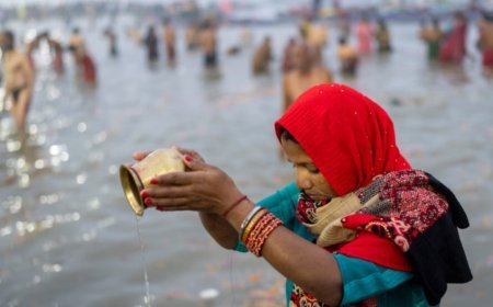 Over 1.5 Crore Devotees At Prayagraj's Maha Kumbh For First 'Amrit Snan' On Makar Sankranti