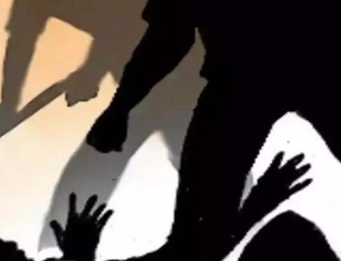 Broker attacks groom after he doesn't pay wedding fee; cuts off two fingers