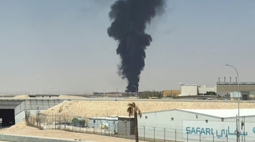 Houthis attack Saudi international airport; one killed, eight injured, France and Britain support Saudi